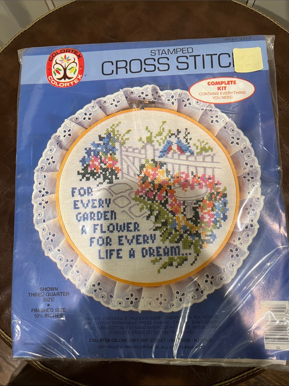 Stamped Cross Stitch Floral Hoop Kit - Colortex